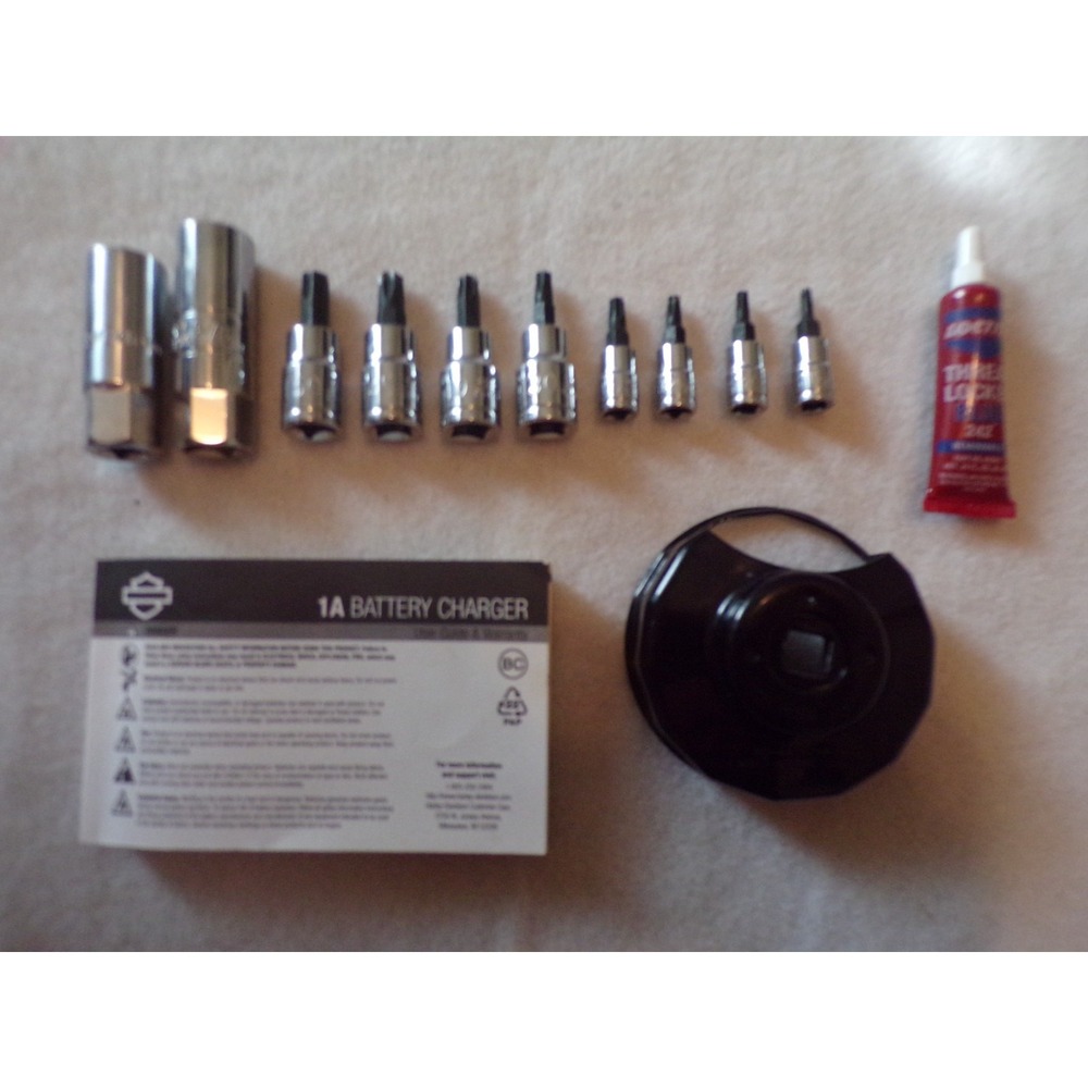 HARLEY-DAVIDSON BATTERY TENDER AND STAR BIT SOCKETS AND OIL FILTER WRENCH
